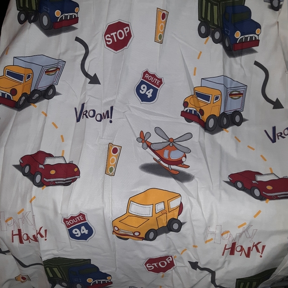 Kids Transportation Comforter and Shower Curtain - Picture 3 of 4